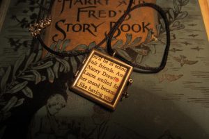 Book page jewelry